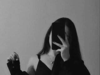 에로틱 한 영상 채팅 -liana-lee-