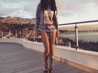 에로틱 한 영상 채팅 -MILLI-