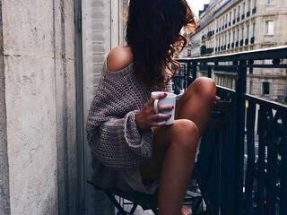 에로틱 한 영상 채팅 AbrilWilde