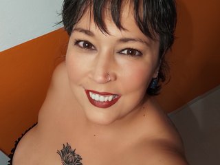 에로틱 한 영상 채팅 AdaBbw