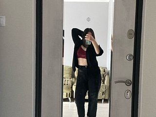 에로틱 한 영상 채팅 Adaika