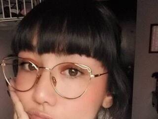 에로틱 한 영상 채팅 AdaIson