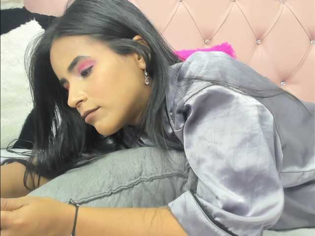 방송 스크린 샷 adarah-smith