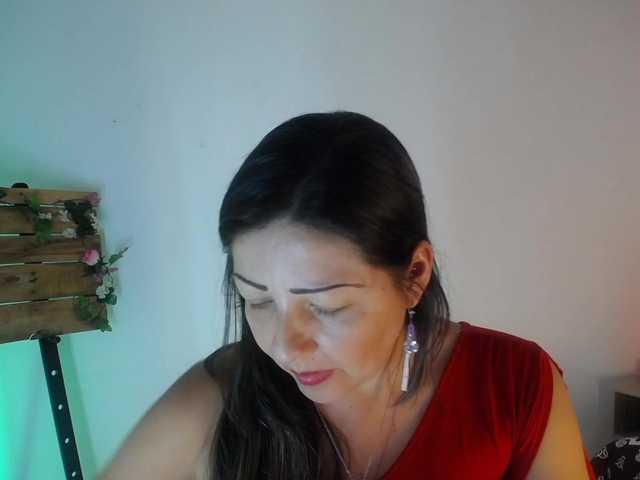 사진 Addison04 hello, follow me so that bonga enables me on twitter´´the sound of the tokens excites me´´ #mature #milf #bigass #bigboobs #dominatio @total n @sofar @remain