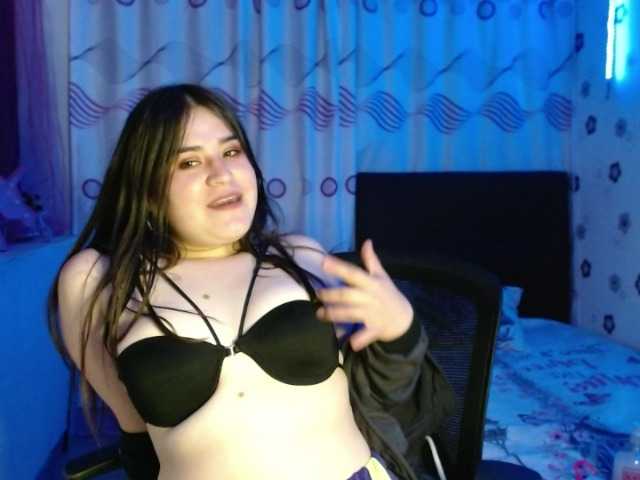 방송 스크린 샷 AdeleBlue