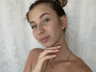 에로틱 한 영상 채팅 Adeletaylorr