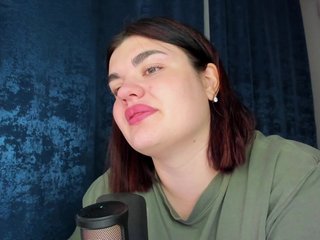 에로틱 한 영상 채팅 Adelina111