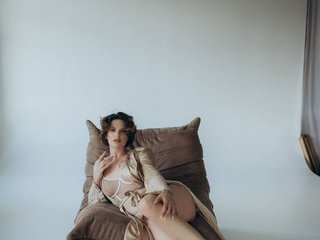 에로틱 한 영상 채팅 AdelRay