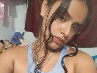 에로틱 한 영상 채팅 Adhara18x