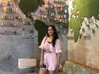 에로틱 한 영상 채팅 adharawalker