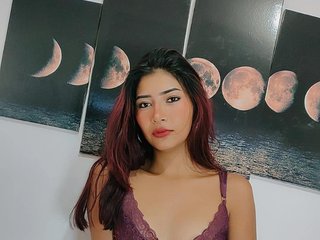 에로틱 한 영상 채팅 AdjaraMiler