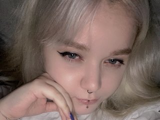 에로틱 한 영상 채팅 AdoraBlya