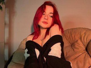 에로틱 한 영상 채팅 Adriana-fox