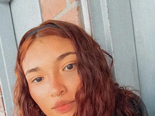 에로틱 한 영상 채팅 adrianahotcm101
