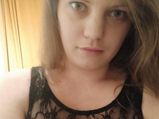 에로틱 한 영상 채팅 AdrianaSmile