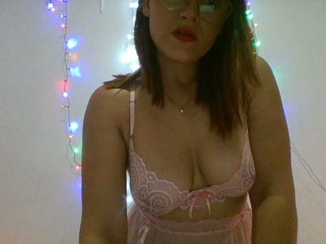 사진 afroditaa1 Hi guys welcome to my room im new model in here enjoy with me and complette my first goal #naked #latina #tatto #bigass #boobs #fingers #cum #squirt #sexy #latina