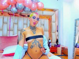 에로틱 한 영상 채팅 AgataWild