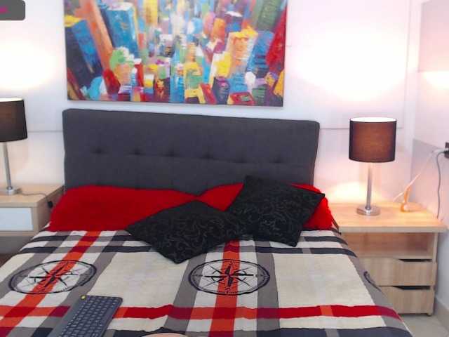 방송 스크린 샷 Agathamonroe