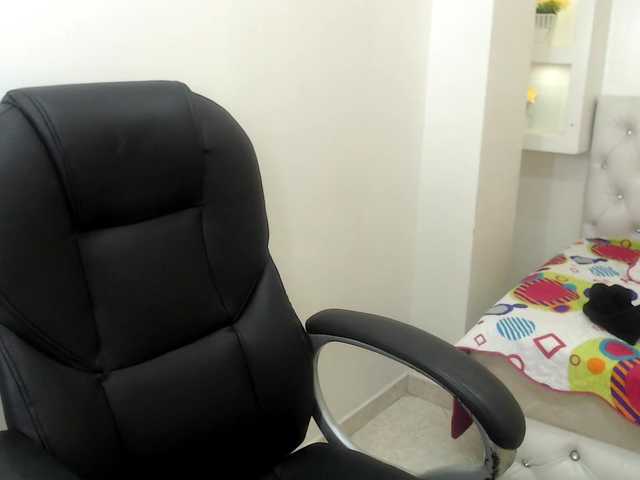 방송 스크린 샷 AgatharFox