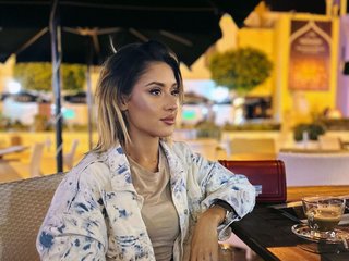 에로틱 한 영상 채팅 AileenKiss