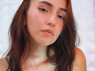 에로틱 한 영상 채팅 Ailyn77