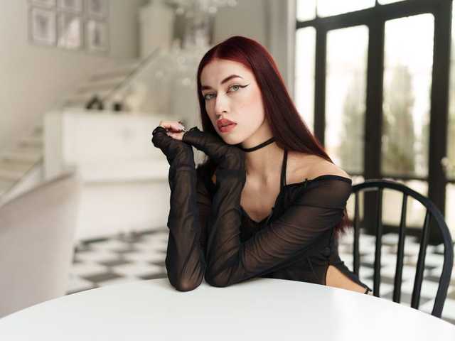 프로필 사진 AishaVeber