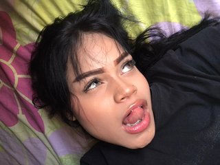 에로틱 한 영상 채팅 AlaishaAjane