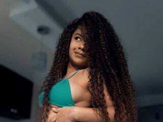 에로틱 한 영상 채팅 alana-lolly