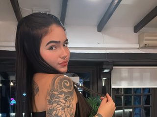 에로틱 한 영상 채팅 AlanaFord