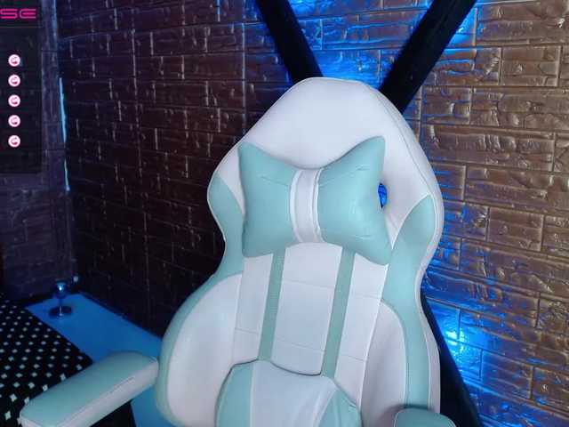 방송 스크린 샷 aldanacollins