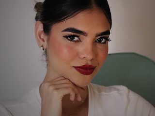 에로틱 한 영상 채팅 Aleja01