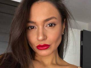 에로틱 한 영상 채팅 AleksaHarvy