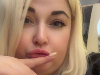 에로틱 한 영상 채팅 Aleksandra1514