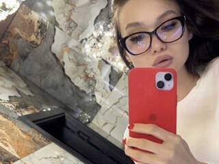 에로틱 한 영상 채팅 EliVii