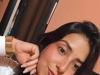 에로틱 한 영상 채팅 Alessiafischer17