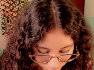 에로틱 한 영상 채팅 Alexa-Daddario