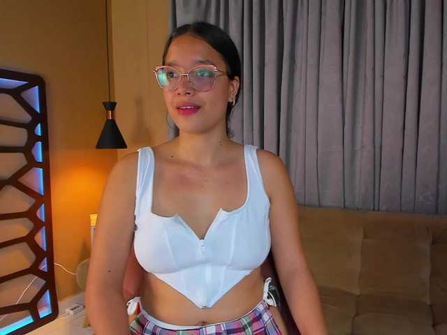 방송 스크린 샷 alexa-johnson