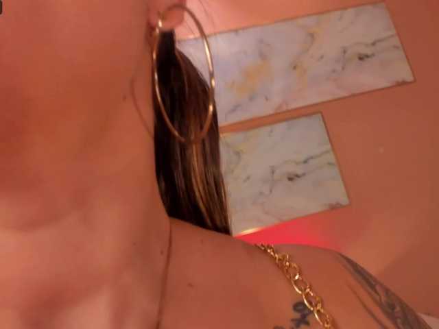 방송 스크린 샷 AlexaField