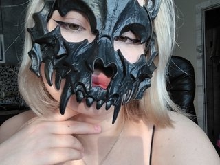 에로틱 한 영상 채팅 Lyine