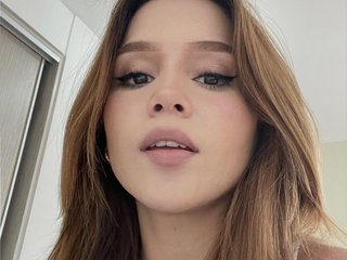 에로틱 한 영상 채팅 Alexandraaa1