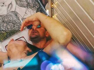 에로틱 한 영상 채팅 AlexandraBai9