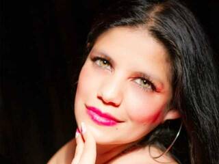 에로틱 한 영상 채팅 Alexandraxxx