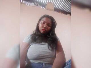 에로틱 한 영상 채팅 Alexcia