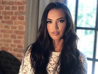 에로틱 한 영상 채팅 AlexisLovee