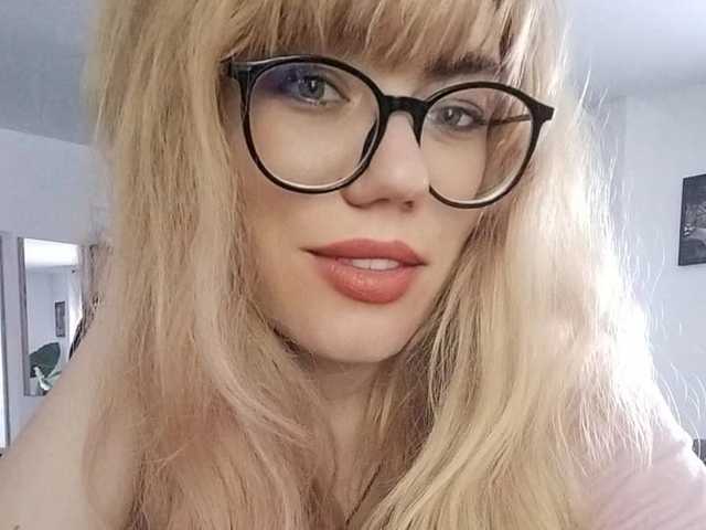 프로필 사진 Alexxxa35