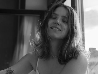 에로틱 한 영상 채팅 AliceKittie