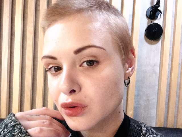 프로필 사진 Katy_Manson
