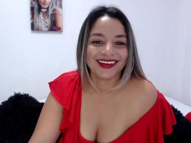 사진 alicequeenx hello guys welcome to my room im new model in here help me complette my goal and enjow the show #latina#curvy#hot#blonde#pvt#dildo#cum#squirt#pvt