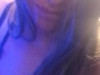 에로틱 한 영상 채팅 Alikatyx