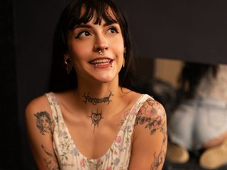 에로틱 한 영상 채팅 AlinaSvetlana